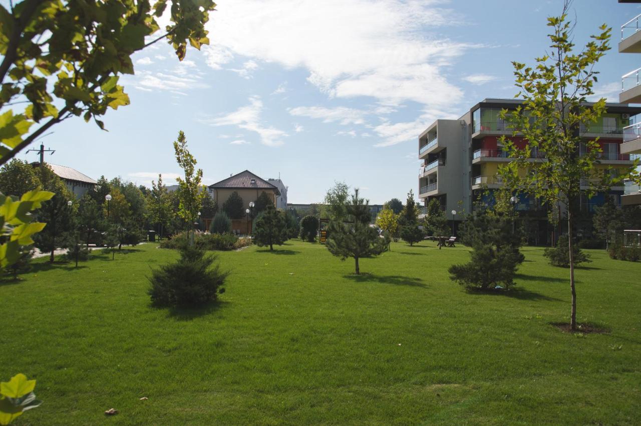 Airport Residence - Apartment Across From Otopeni Airport Kültér fotó